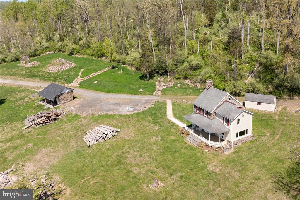 2308 DANIEL BRAY HIGHWAY