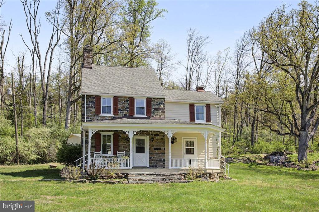 2308 DANIEL BRAY HIGHWAY
