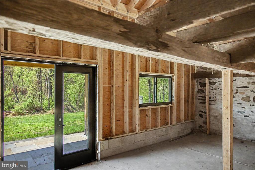 2308 DANIEL BRAY HIGHWAY