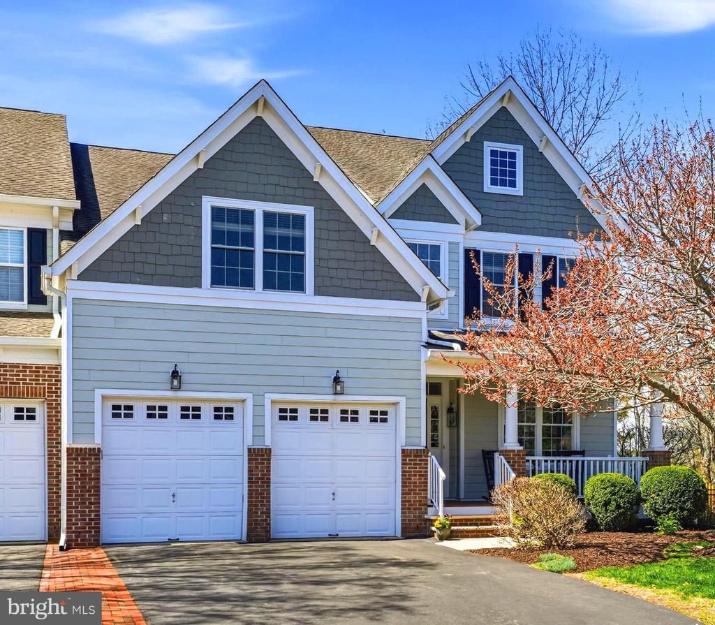 625 HEATH COURT