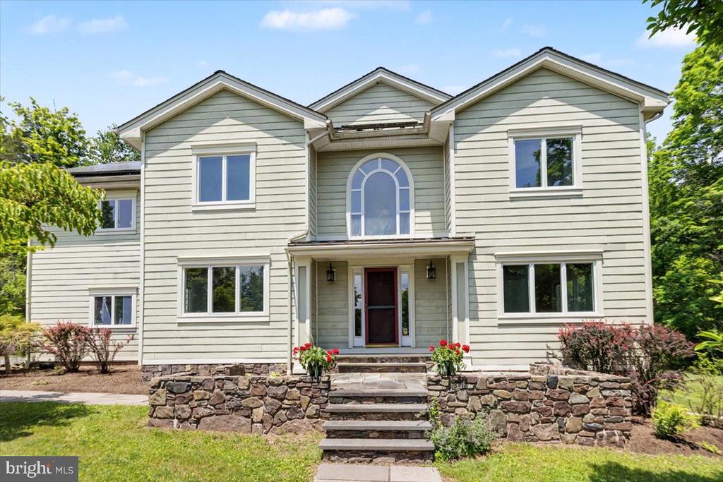 12 UPPER CREEK ROAD