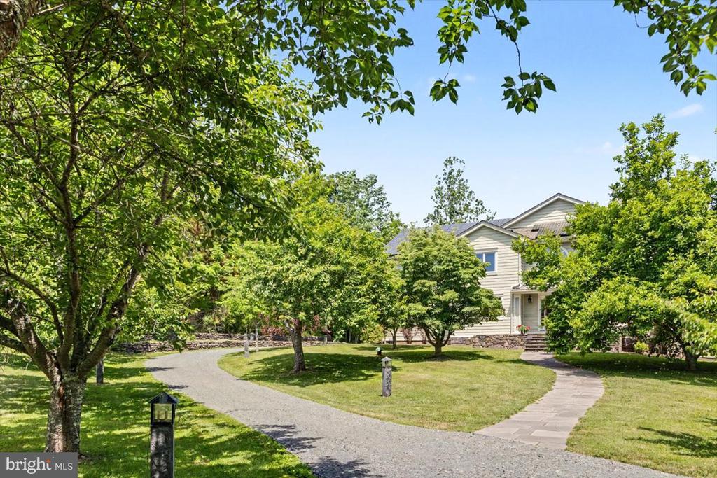 12 UPPER CREEK ROAD