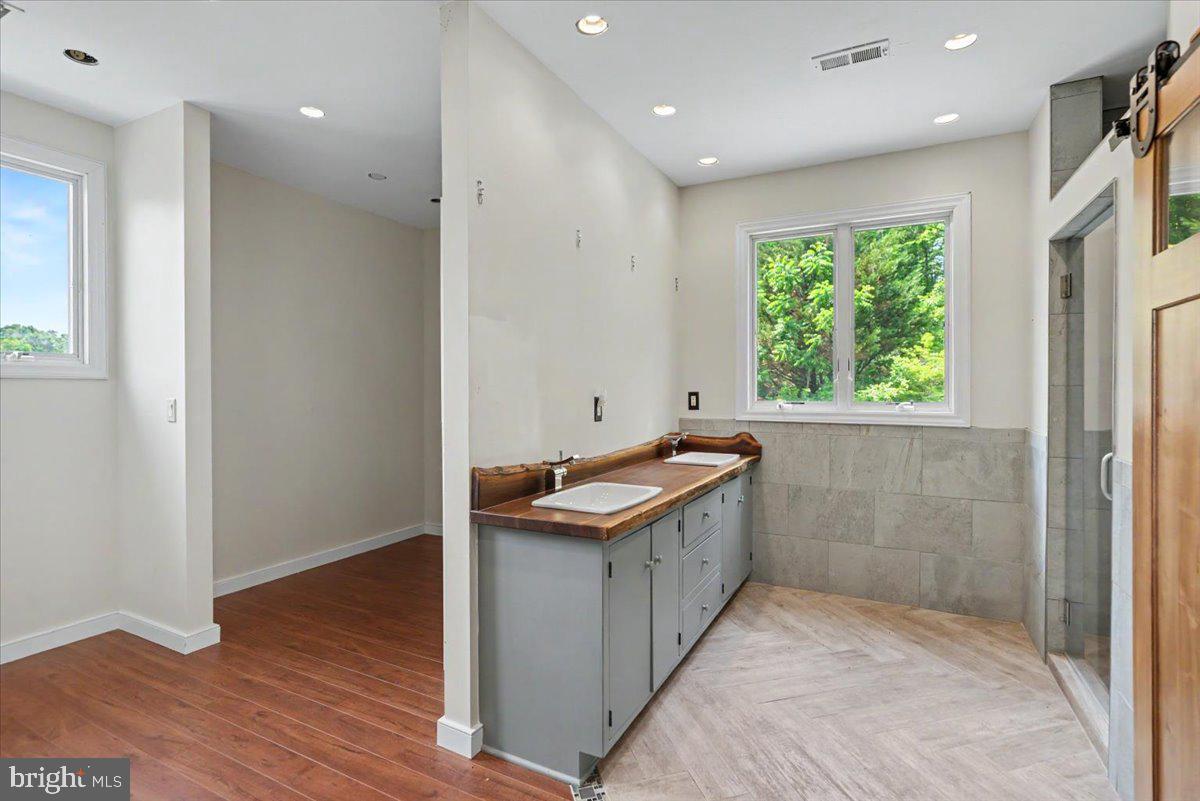 12 UPPER CREEK ROAD