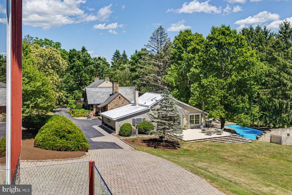 65 BROOKVILLE HOLLOW ROAD