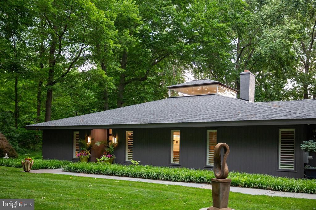 35 RAVEN ROCK ROAD