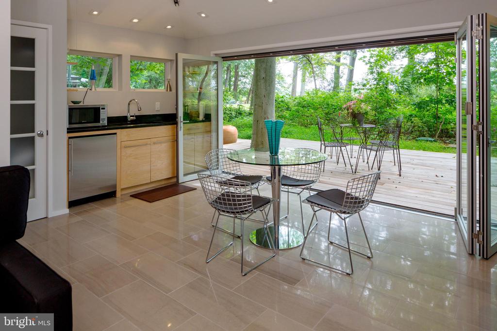 35 RAVEN ROCK ROAD