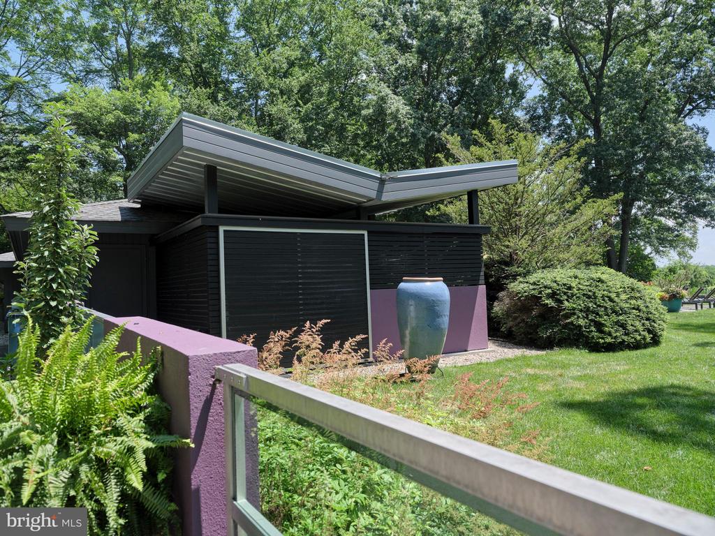 35 RAVEN ROCK ROAD
