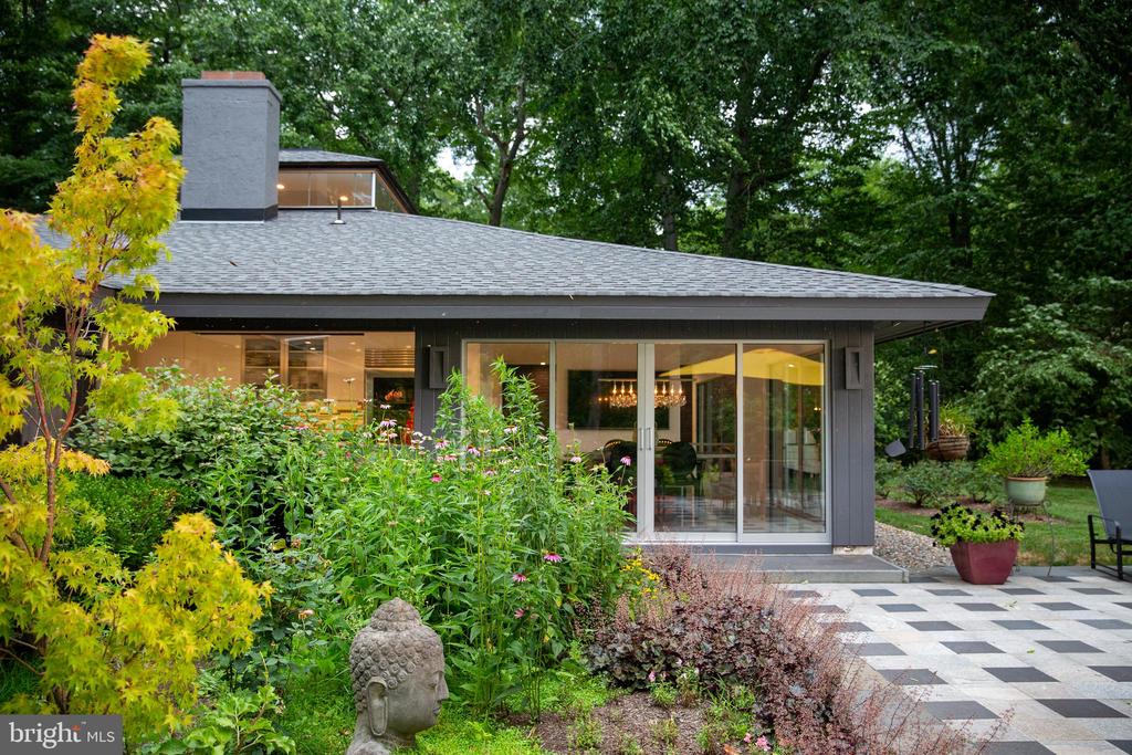 35 RAVEN ROCK ROAD
