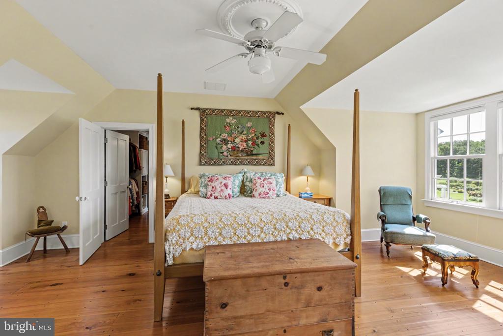 33 RITTENHOUSE ROAD