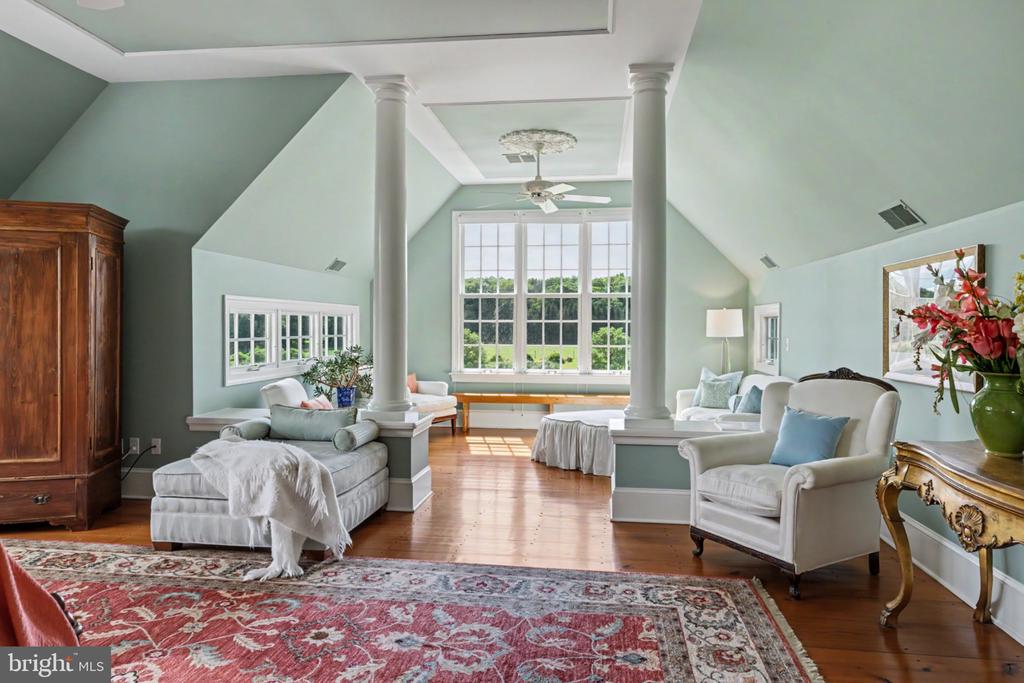 33 RITTENHOUSE ROAD