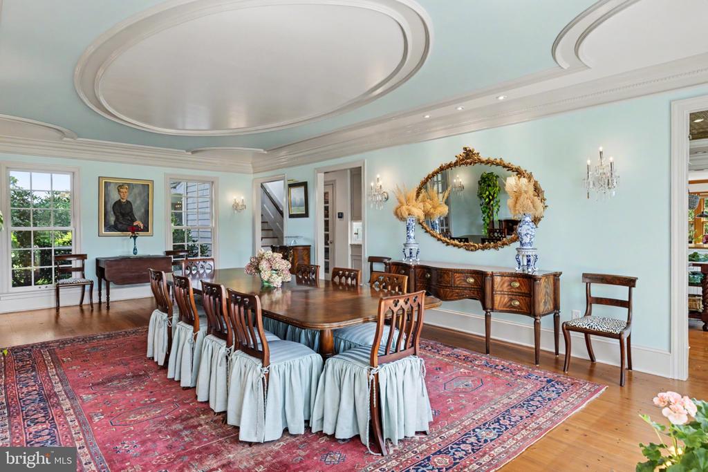 33 RITTENHOUSE ROAD