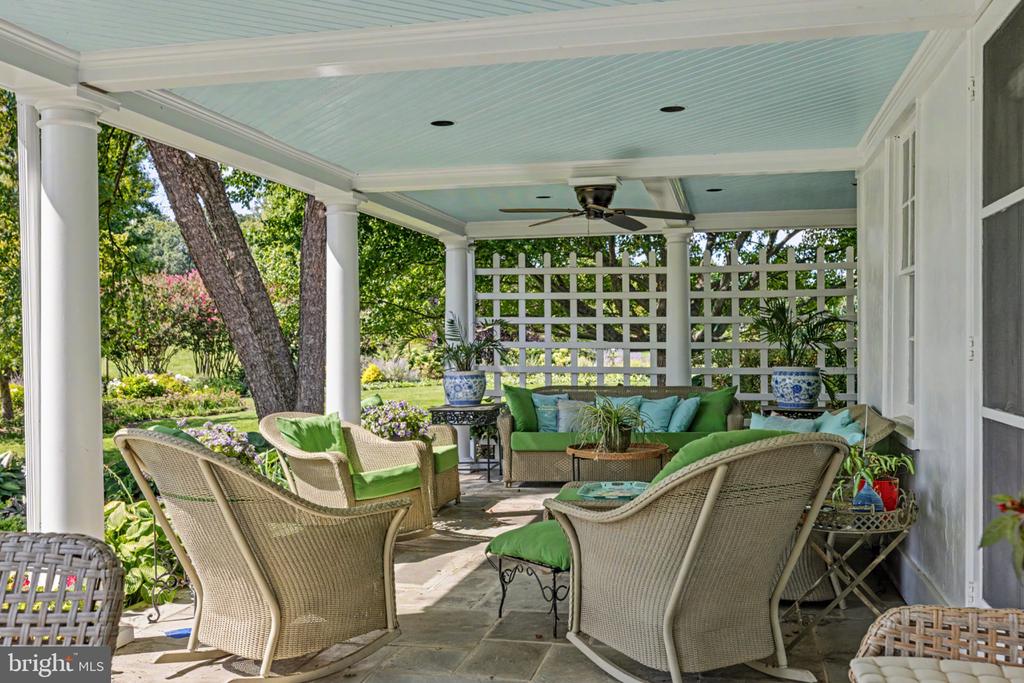 33 RITTENHOUSE ROAD