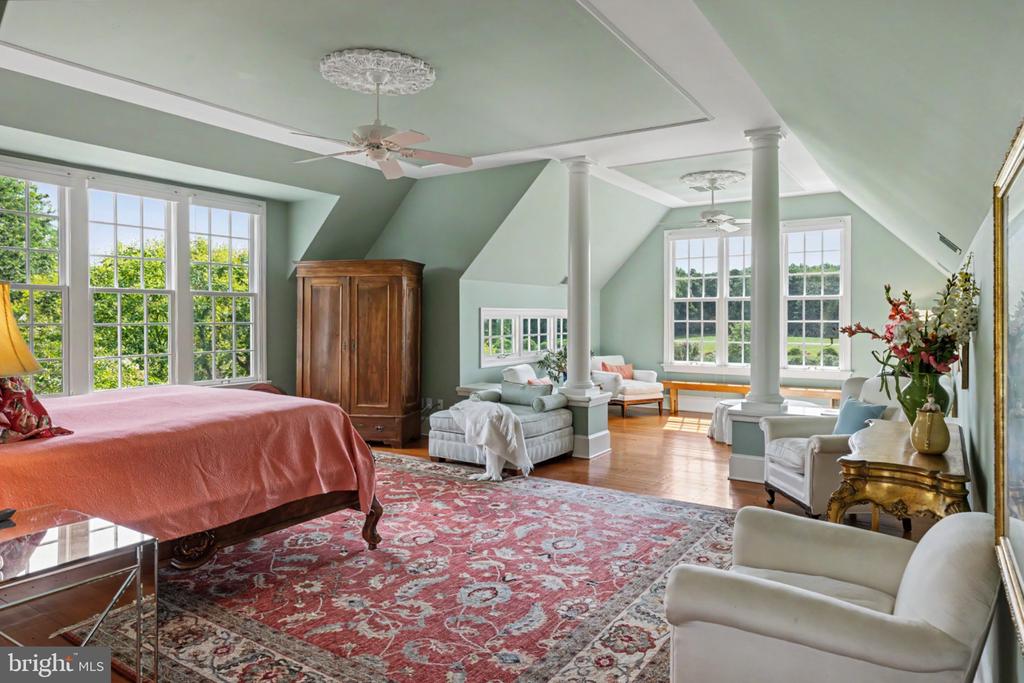33 RITTENHOUSE ROAD