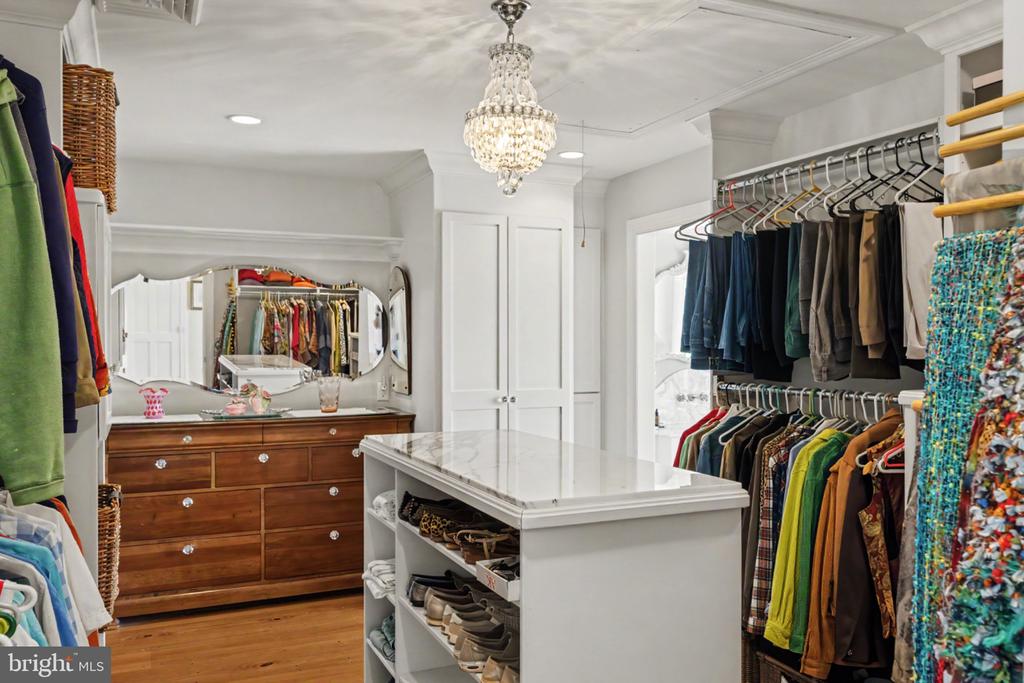 33 RITTENHOUSE ROAD