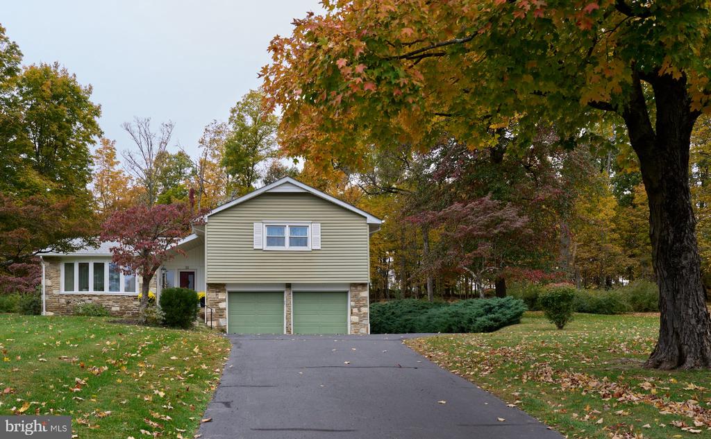 26 FAWN DRIVE