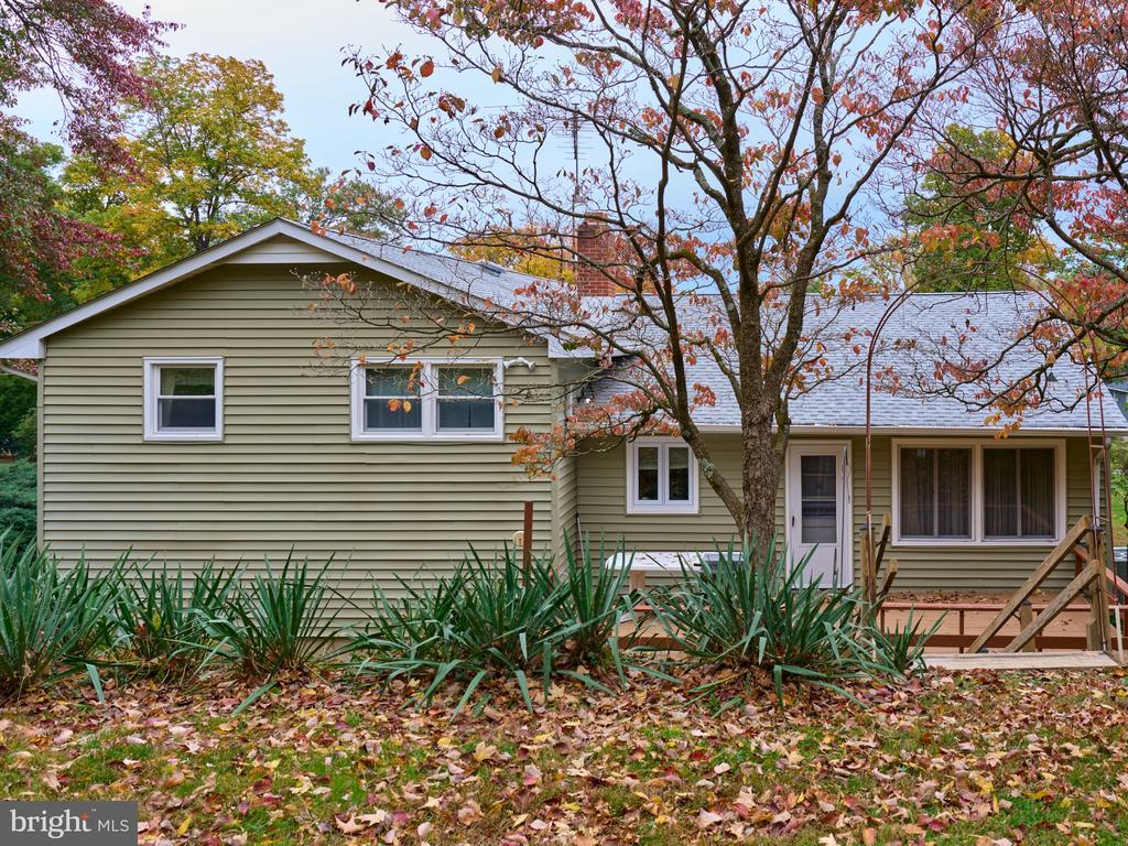 26 FAWN DRIVE