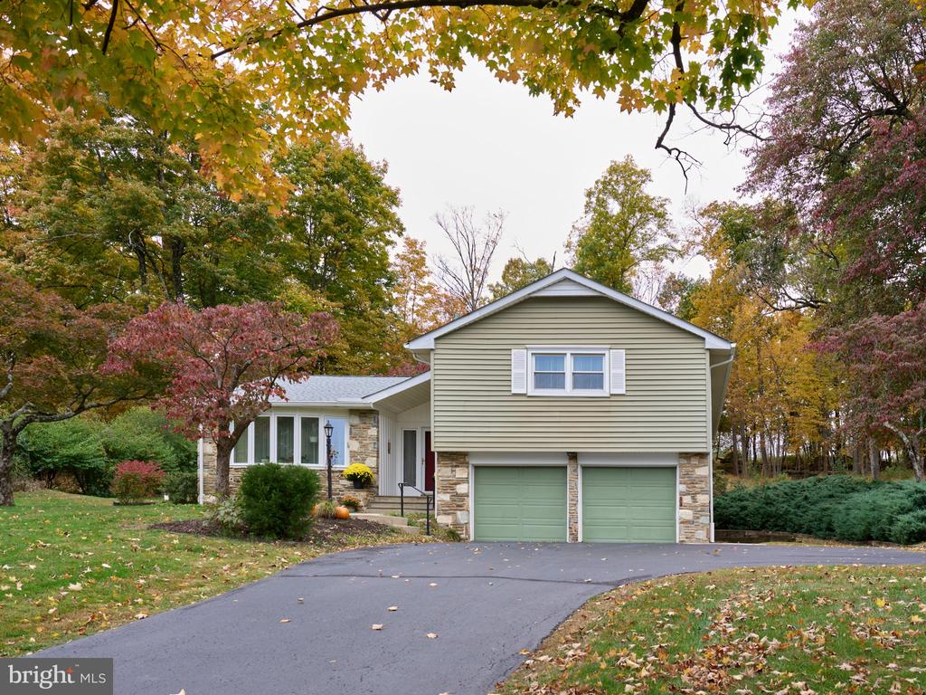 26 FAWN DRIVE