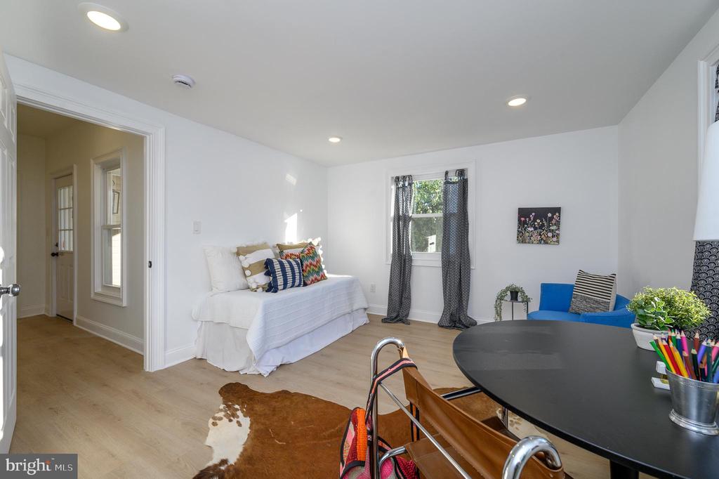11 PRINCETON AVENUE