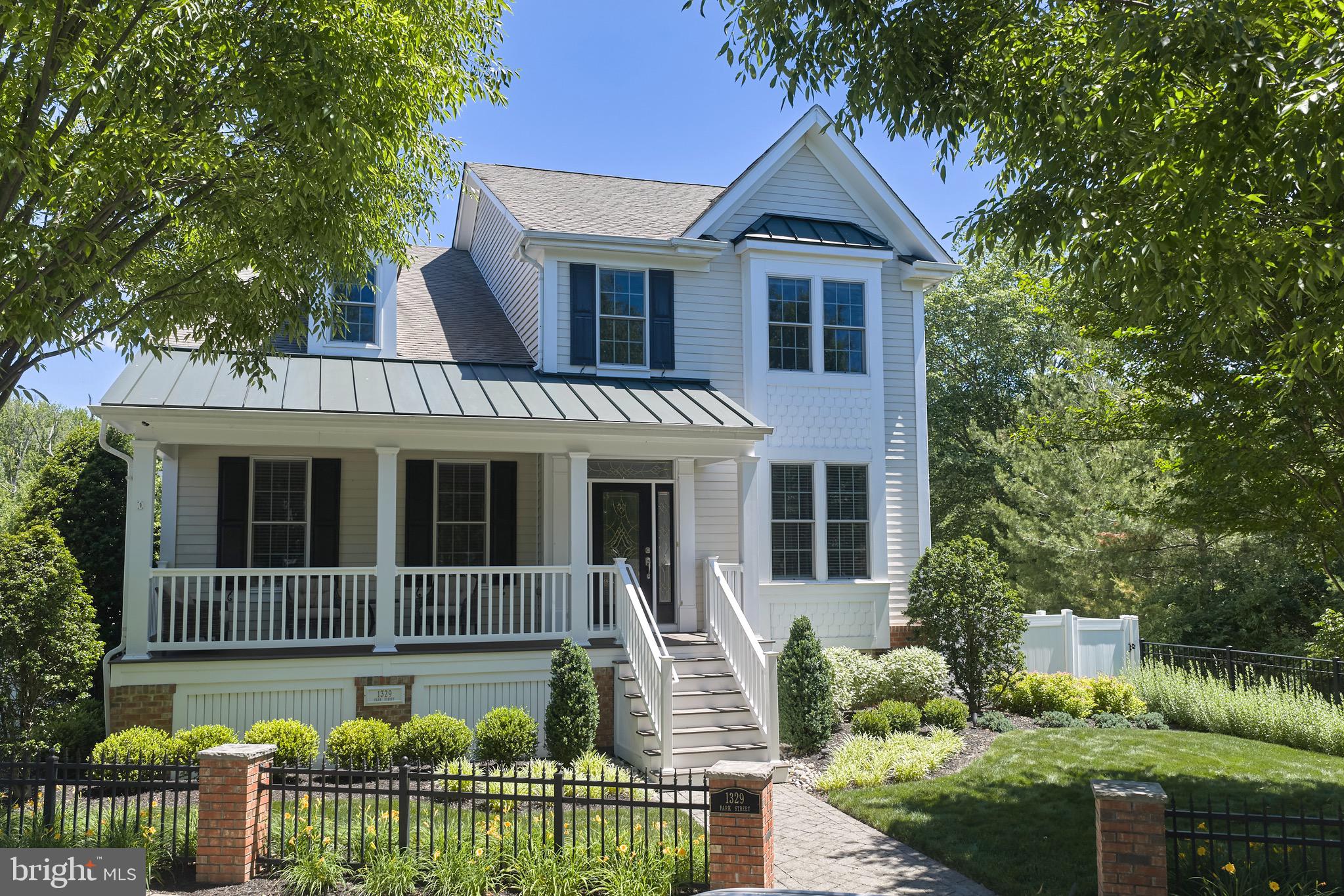 1329 PARK