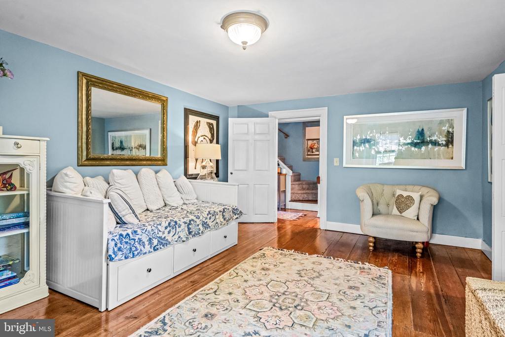 96 DENOW ROAD