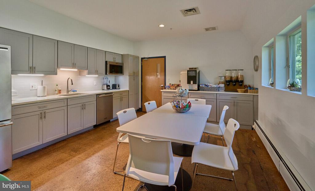 3967 PRINCETON PIKE