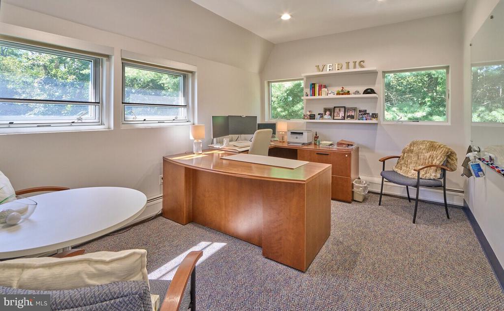 3967 PRINCETON PIKE