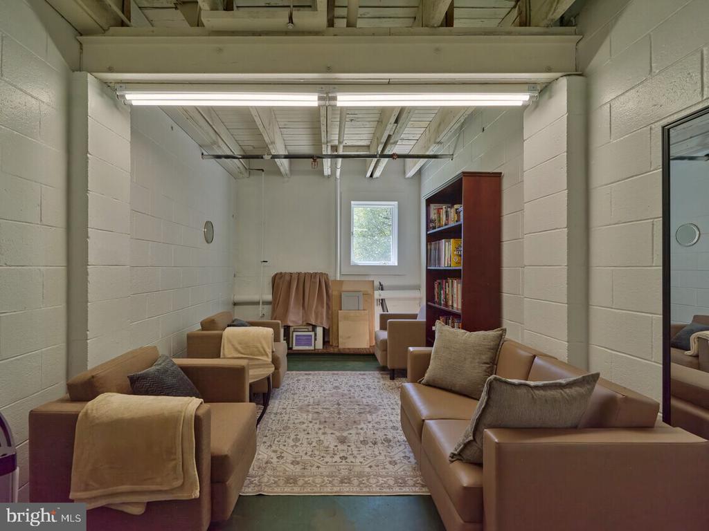 3967 PRINCETON PIKE