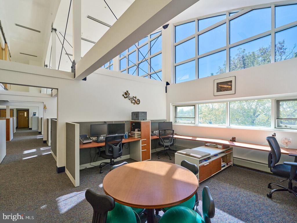 3967 PRINCETON PIKE