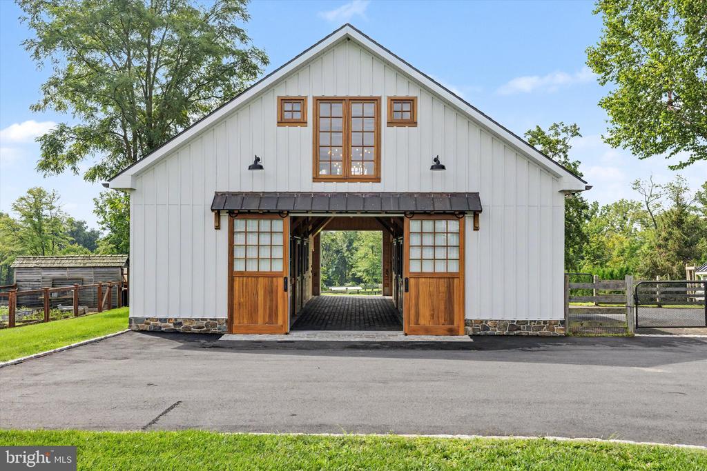 152 HARBOURTON WOODSVILLE ROAD