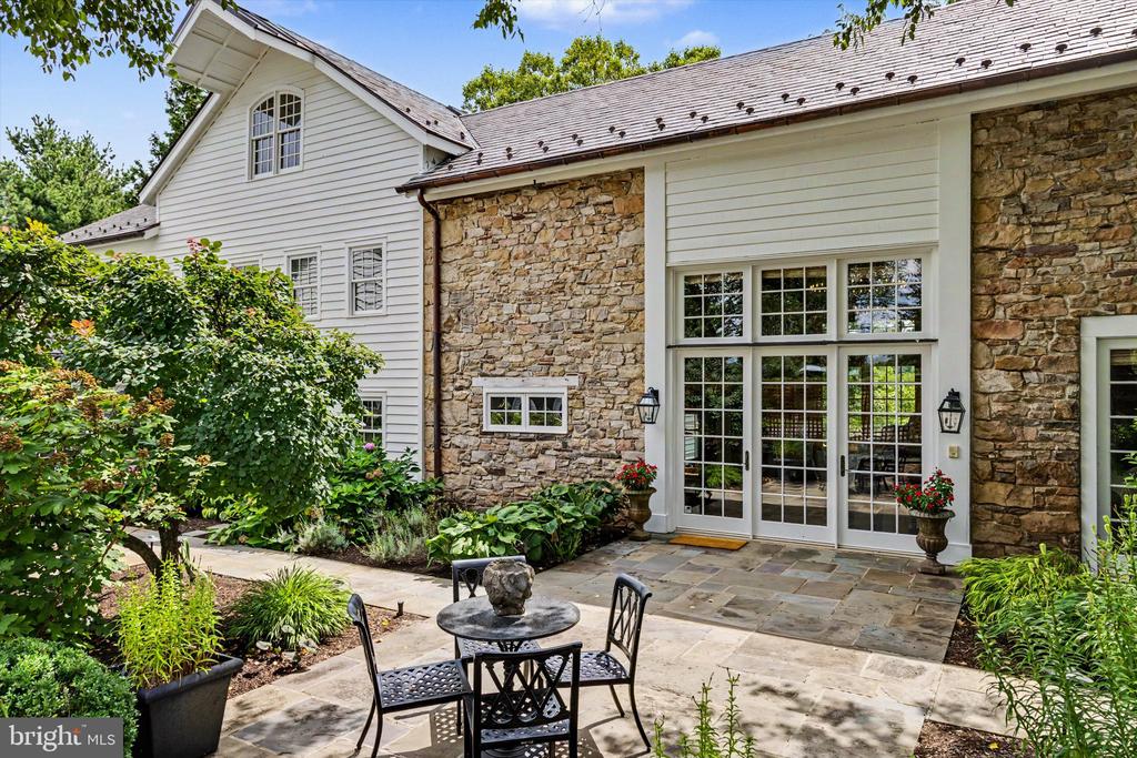 152 HARBOURTON WOODSVILLE ROAD