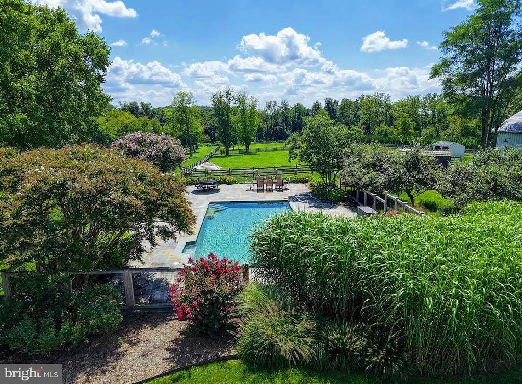 152 HARBOURTON WOODSVILLE ROAD