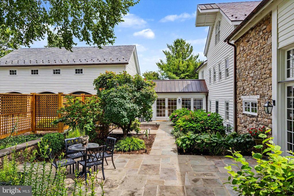 152 HARBOURTON WOODSVILLE ROAD