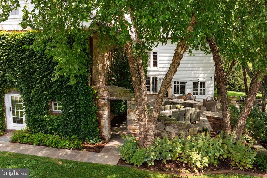 152 HARBOURTON WOODSVILLE ROAD