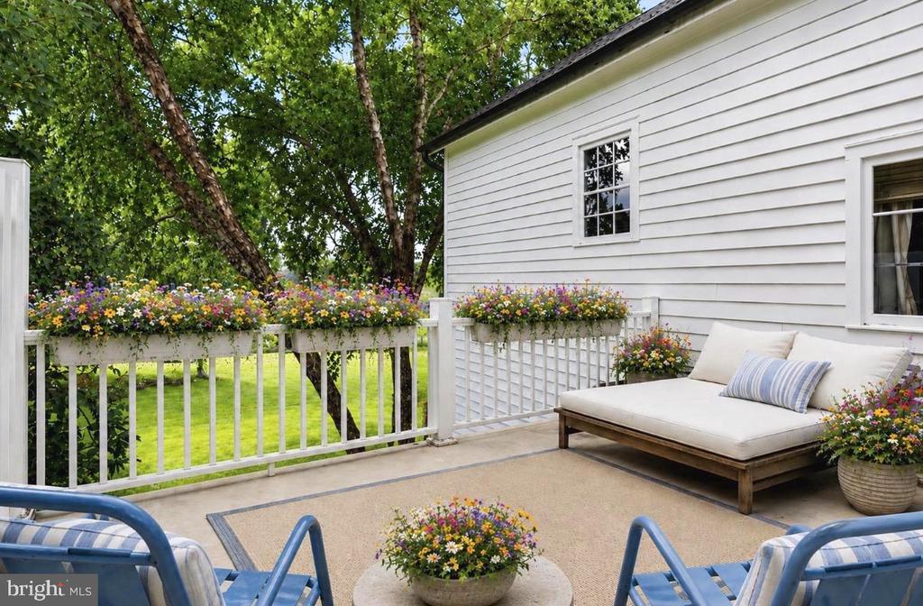 152 HARBOURTON WOODSVILLE ROAD