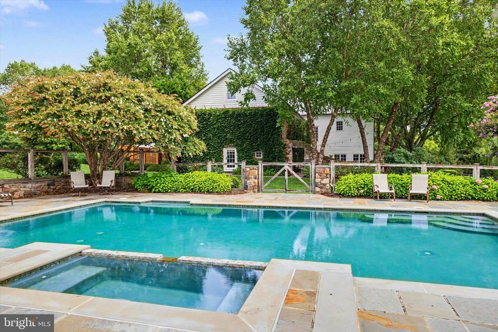 152 HARBOURTON WOODSVILLE ROAD