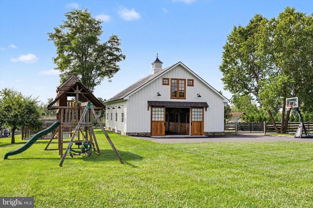 152 HARBOURTON WOODSVILLE ROAD
