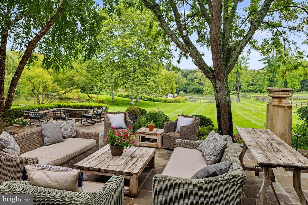 152 HARBOURTON WOODSVILLE ROAD