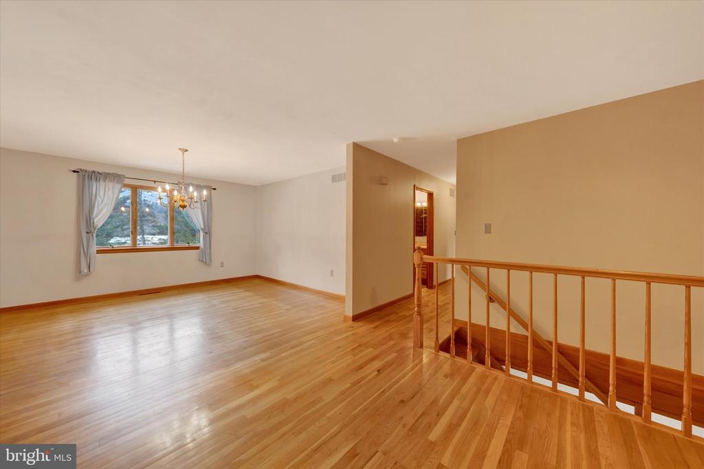 31 BARBARA DRIVE