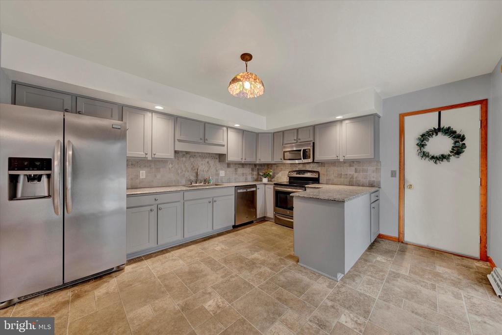 31 BARBARA DRIVE