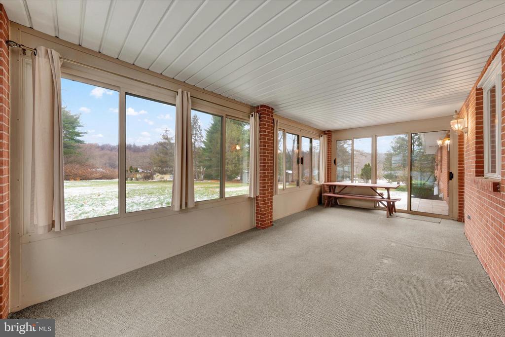 31 BARBARA DRIVE