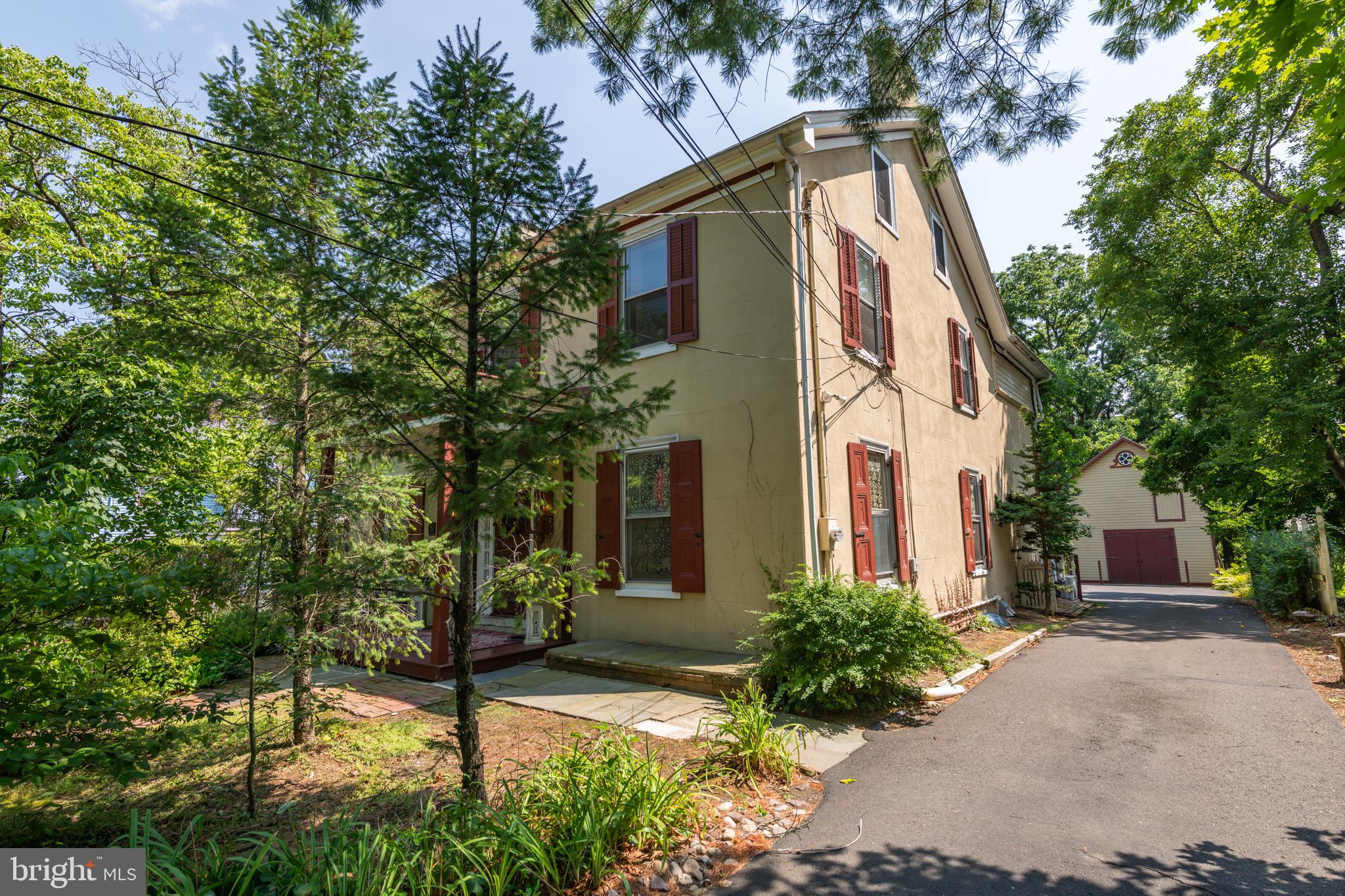 117 W BRIDGE STREET