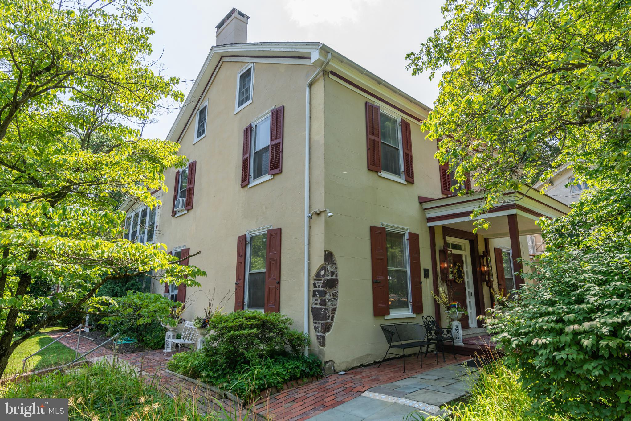 117 W BRIDGE STREET
