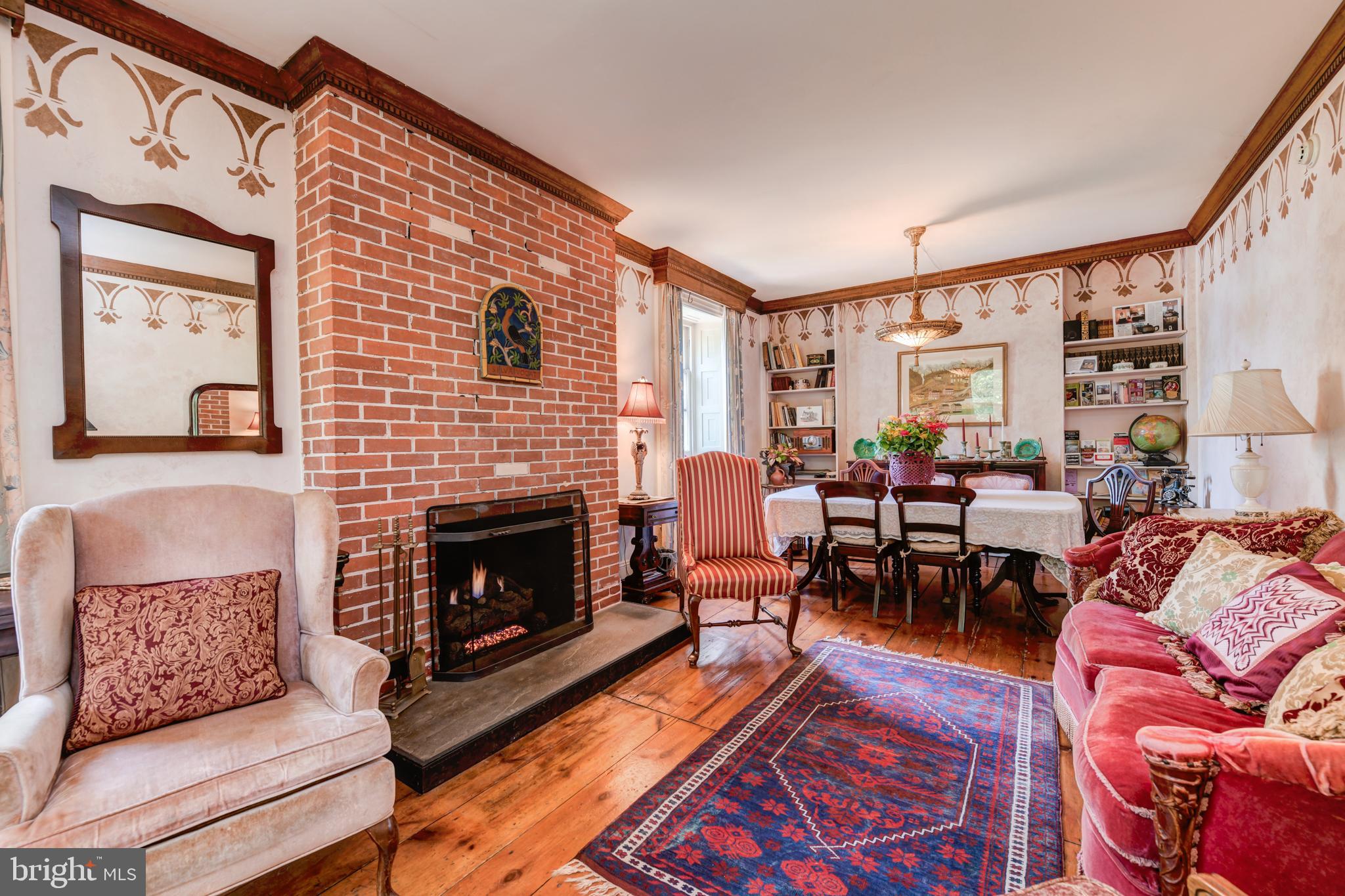117 W BRIDGE STREET