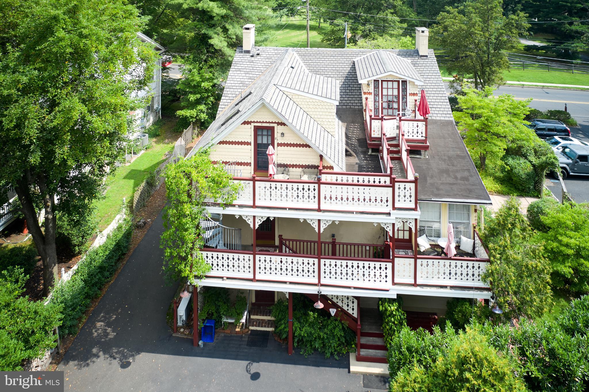 117 W BRIDGE STREET