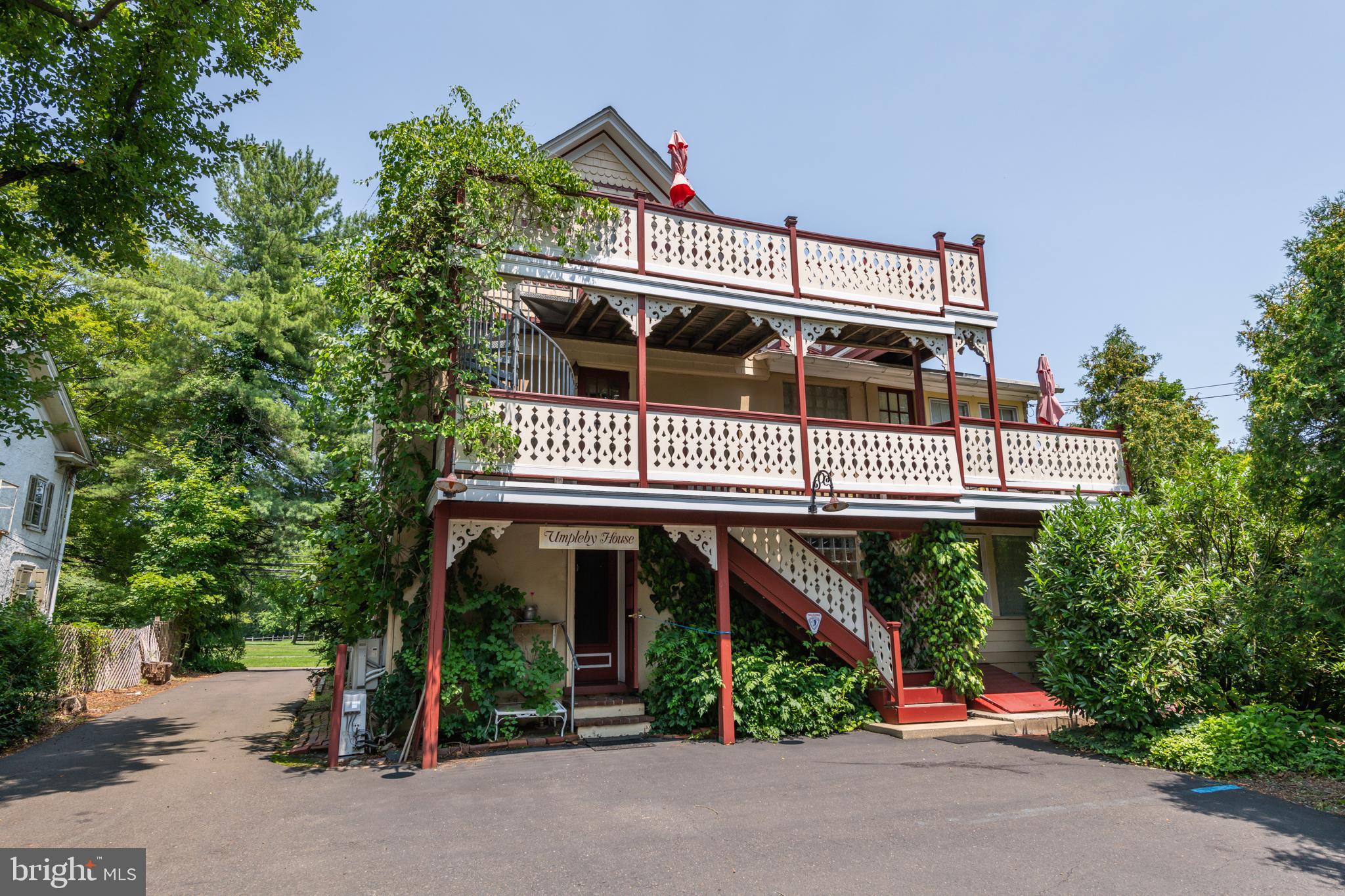117 W BRIDGE STREET