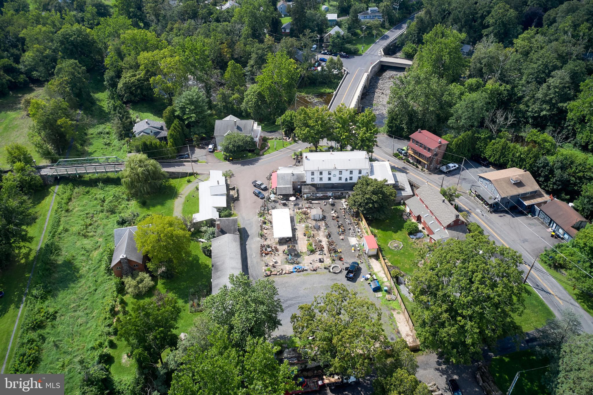 6 RIVER ROAD