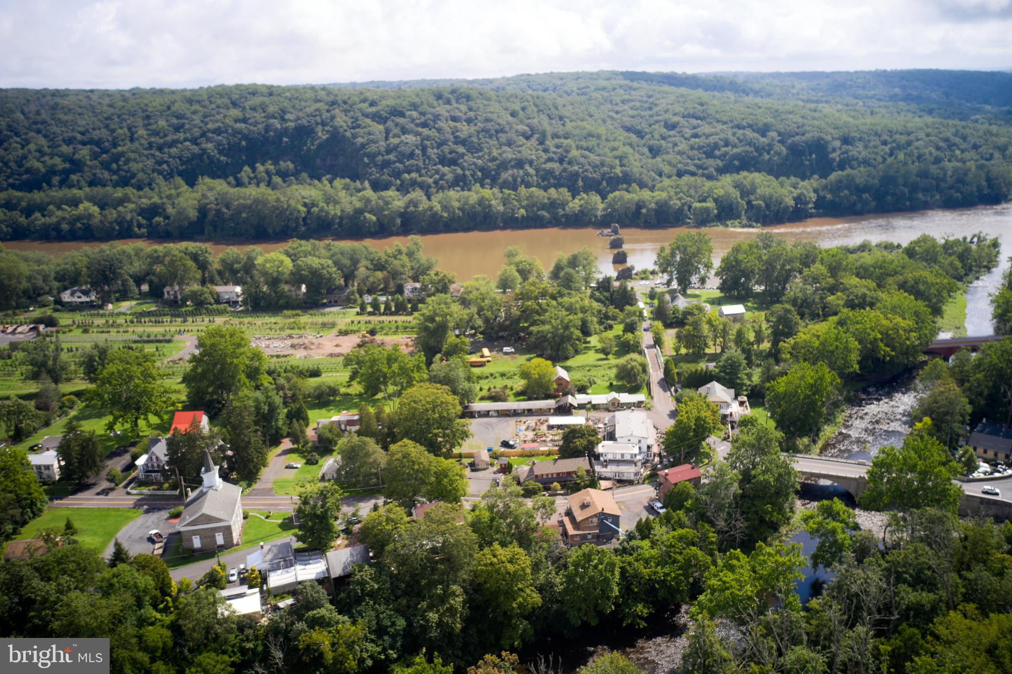 6 RIVER ROAD