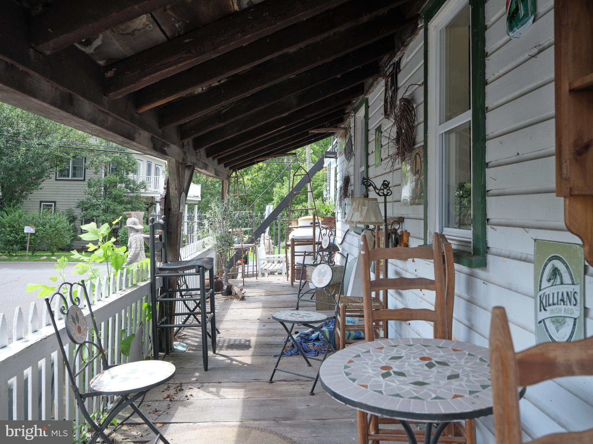 6 RIVER ROAD