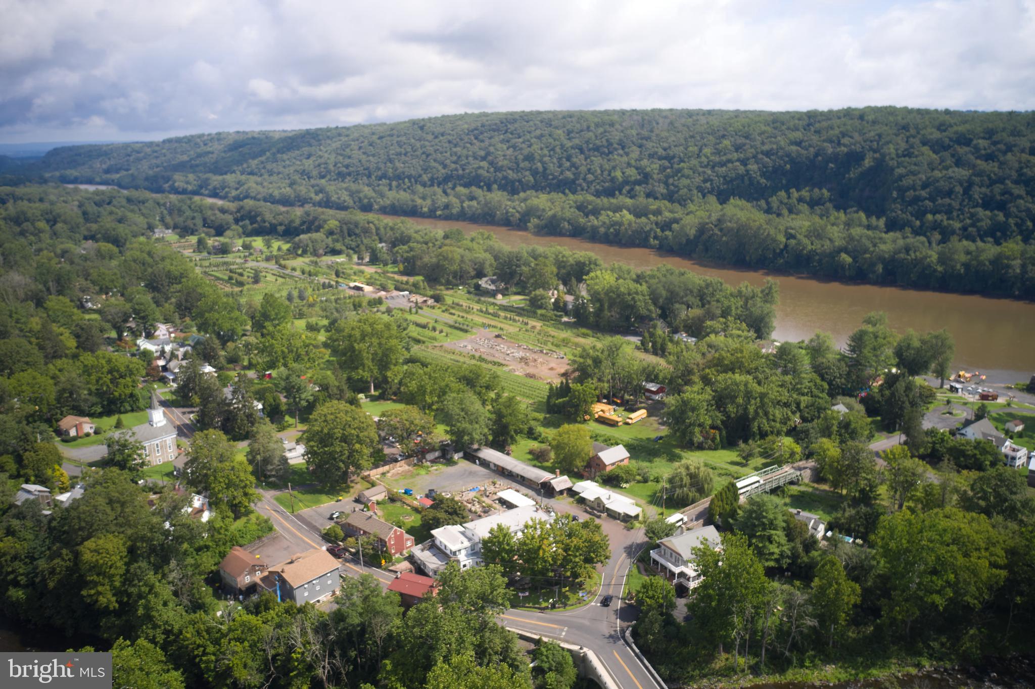 6 RIVER ROAD