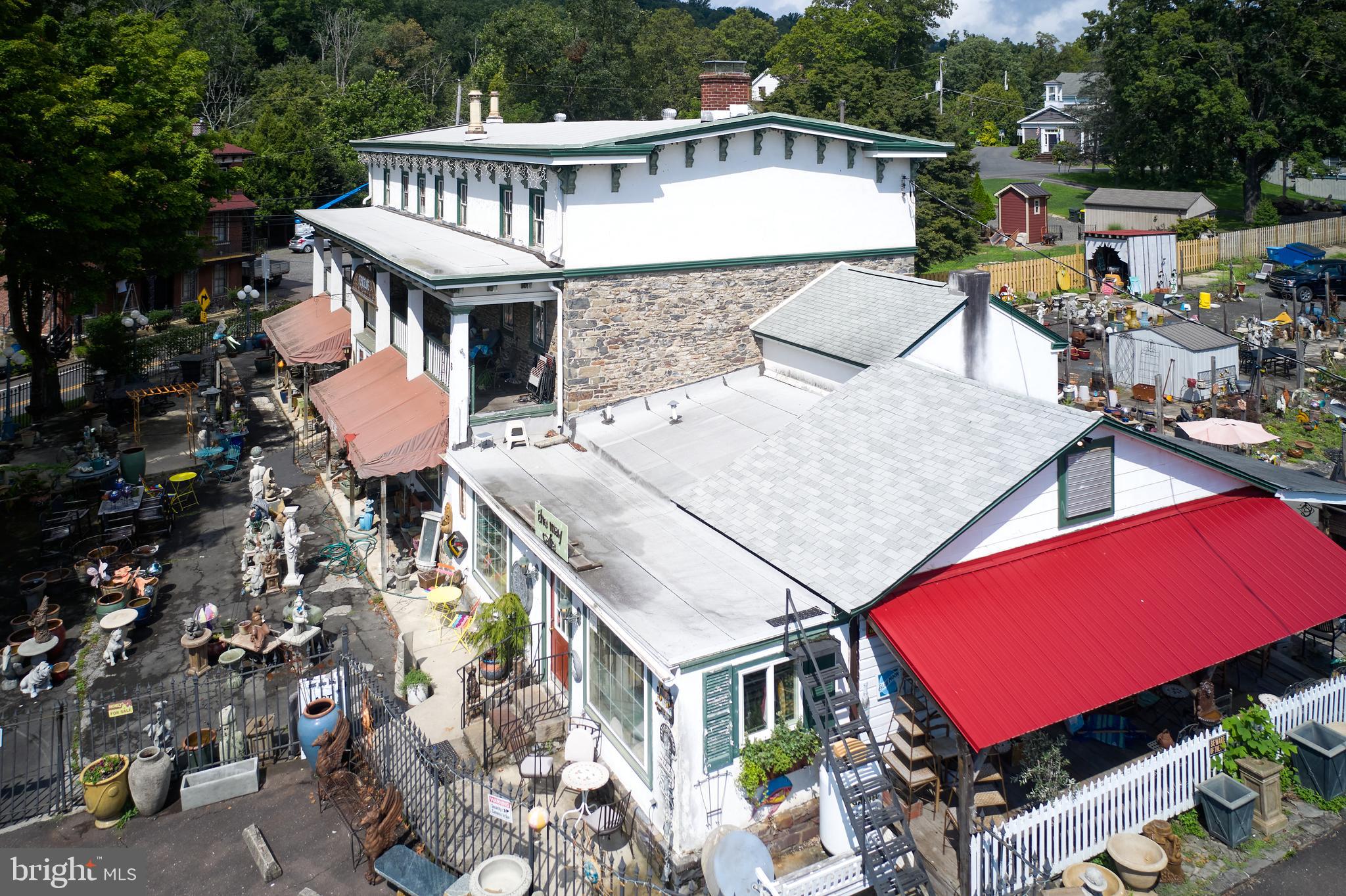 6 RIVER ROAD